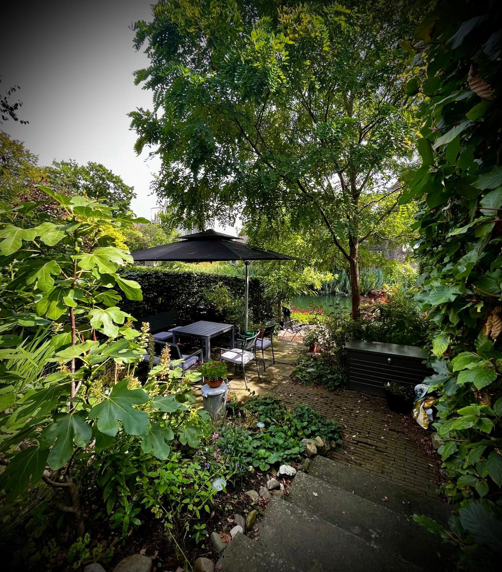 Arthouse Dordrecht Bed and Breakfast Exteriör bild